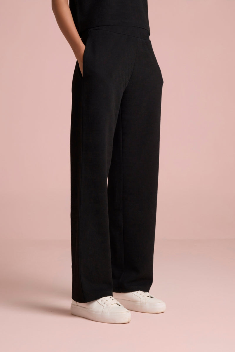 Comfique Texture Pants - Black