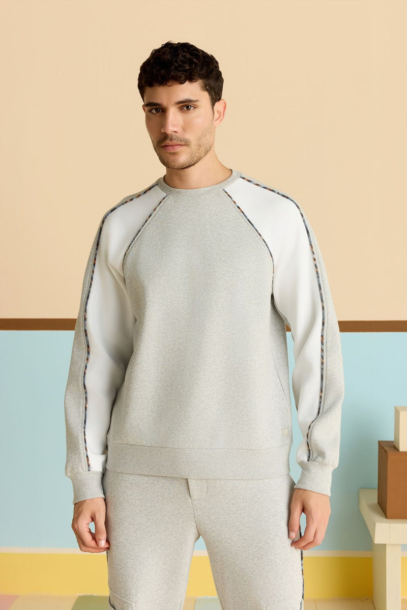 Monolith Piped Pullover