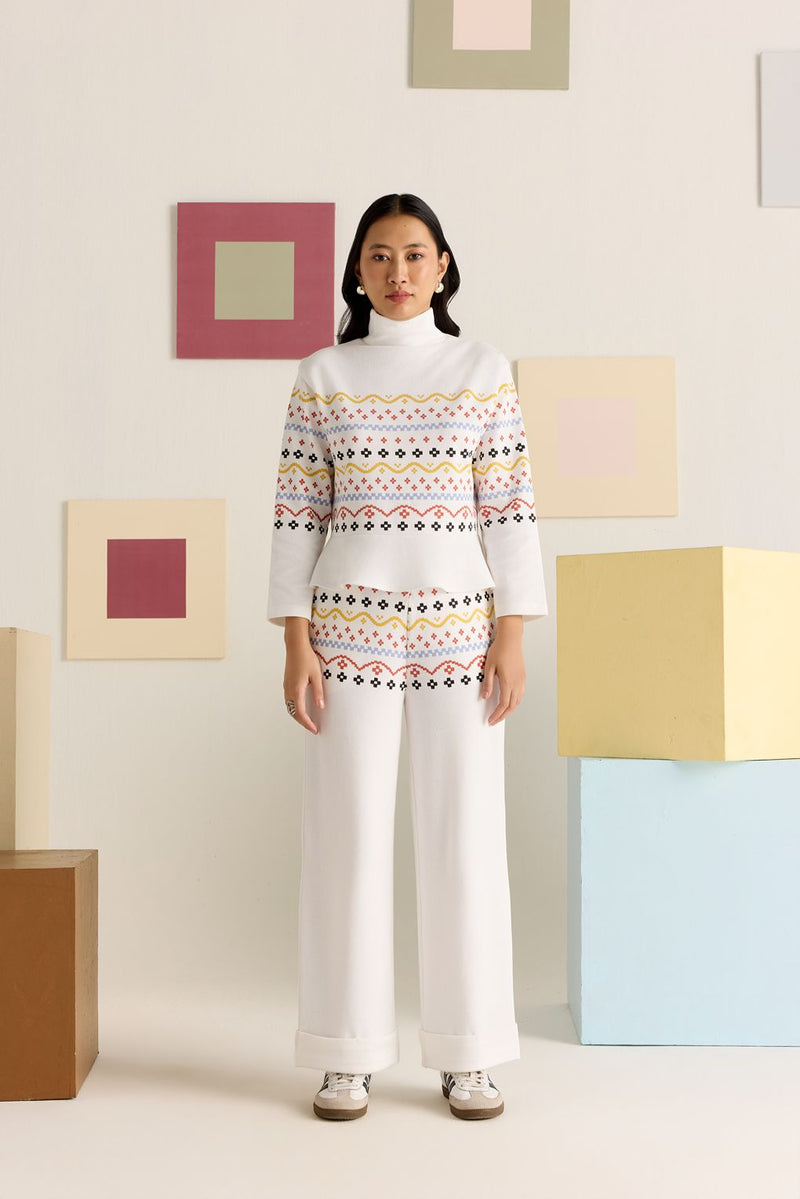 Motif Pique High Neck Top