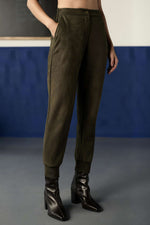 SuedeFlick Jogger