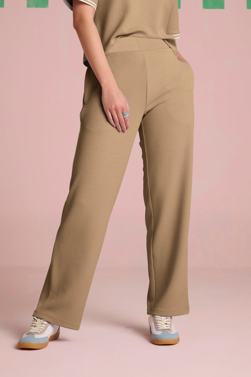 Comfique Texture Pants - Sand