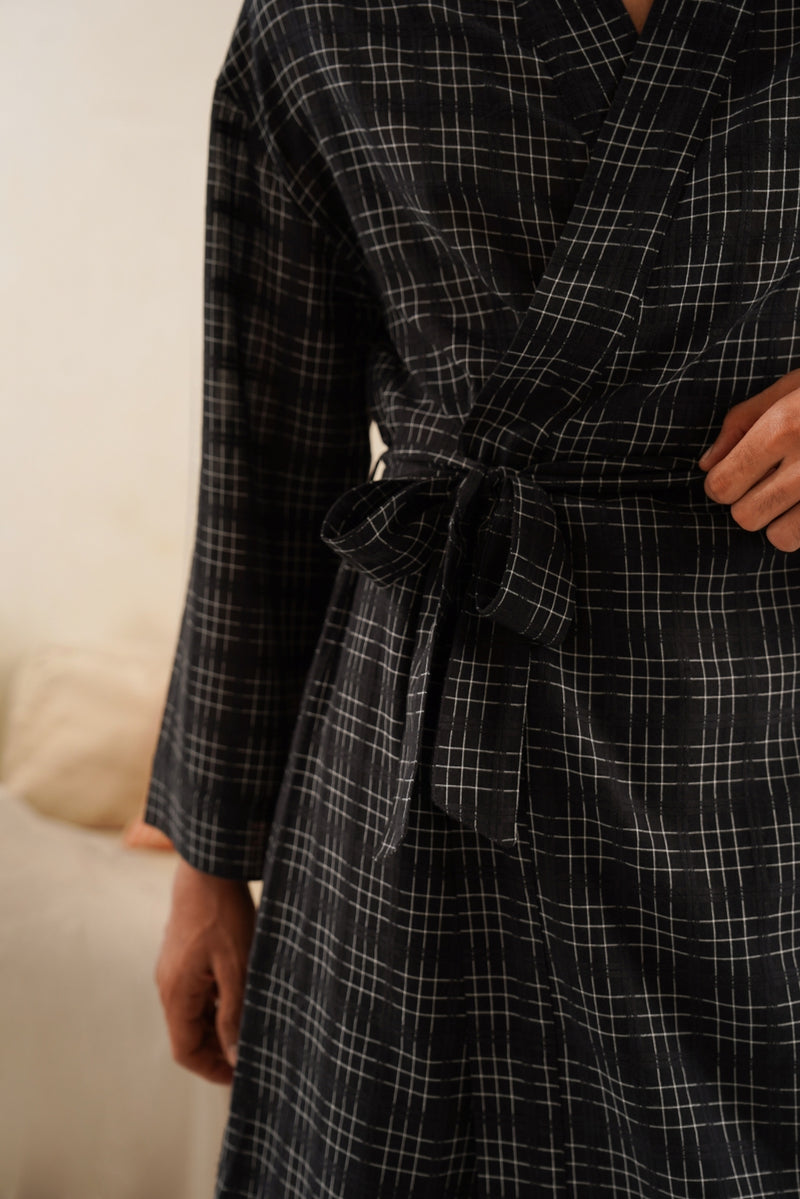 Noire Plaid Wrap Robe