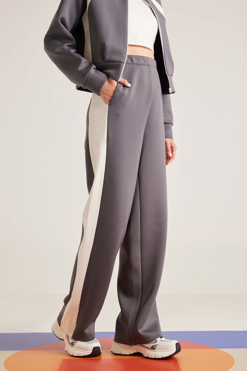 Rap-Ribbed Pants