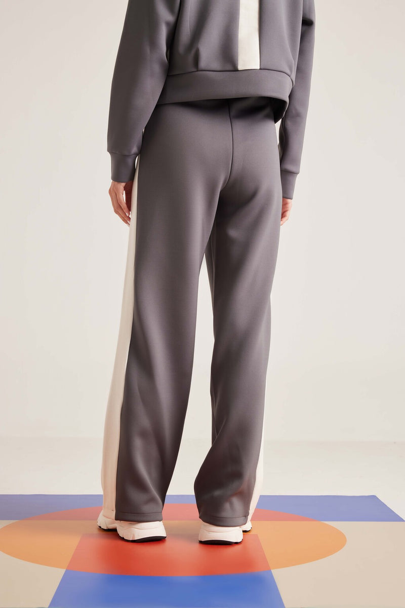 Rap-Ribbed Pants