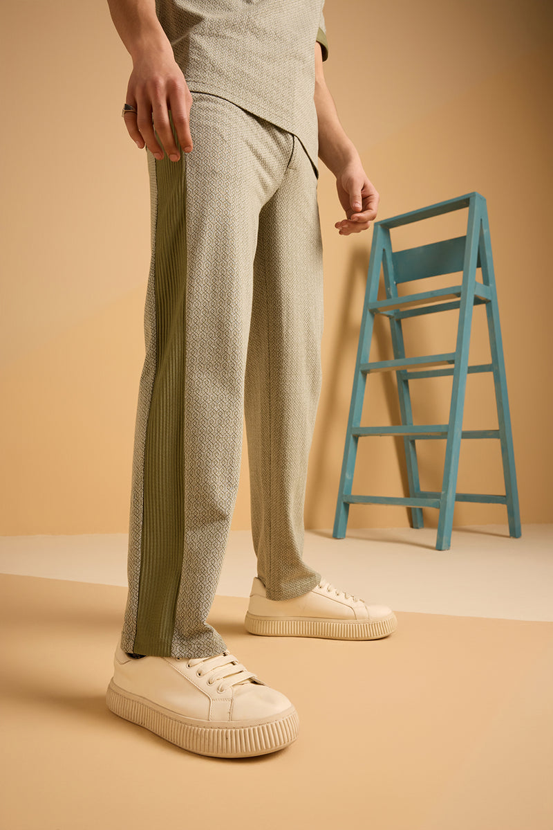 Jungle Jaunt Textured Pant