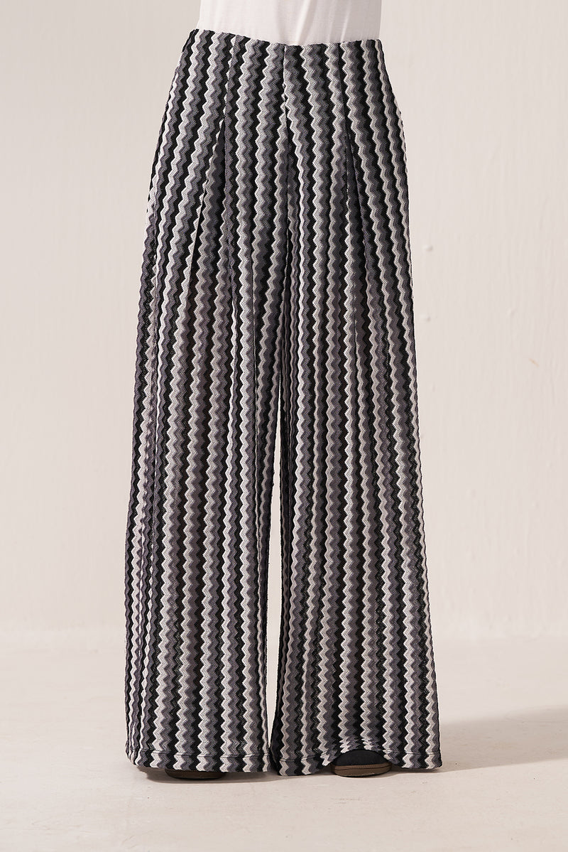 Monochrome Wave Pleated Pants