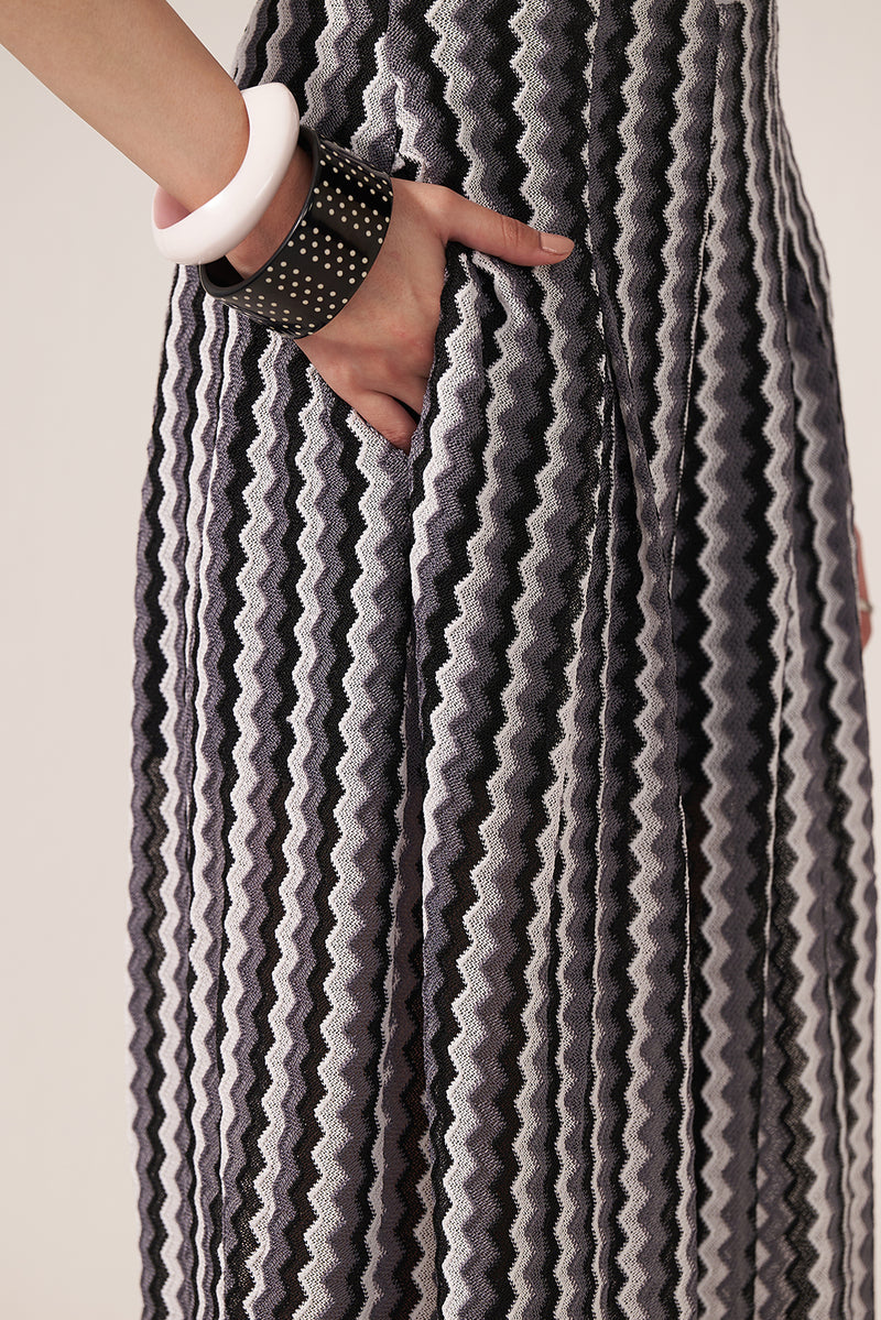 Monochrome Wave Pleated Pants