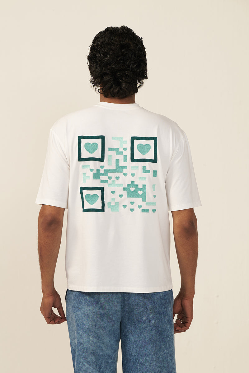 LOVE BARCODE HE TEE