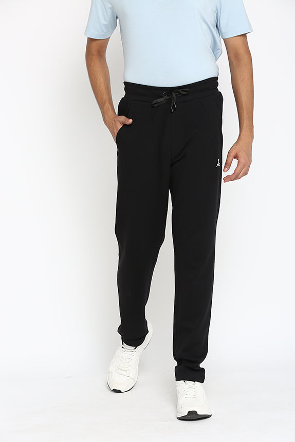 Kick-back Joggers Black