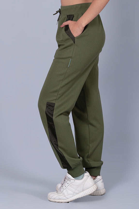 Wander In Leisure Leaf Clover Co-ord Set