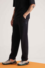 Prim-um Seam Pants - Black