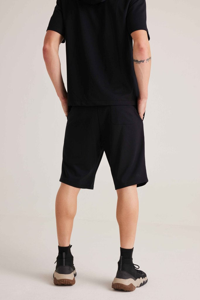Essential Shorts - Black
